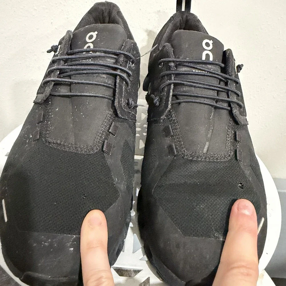 ON Cloud 5 Waterproof All Black Mens Size 9